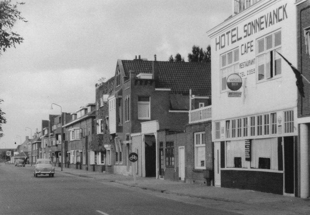 1960 met Hotel Sonnevanck